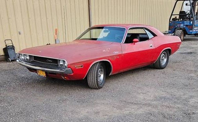 1970 Dodge Challenger - Thumbnail 2